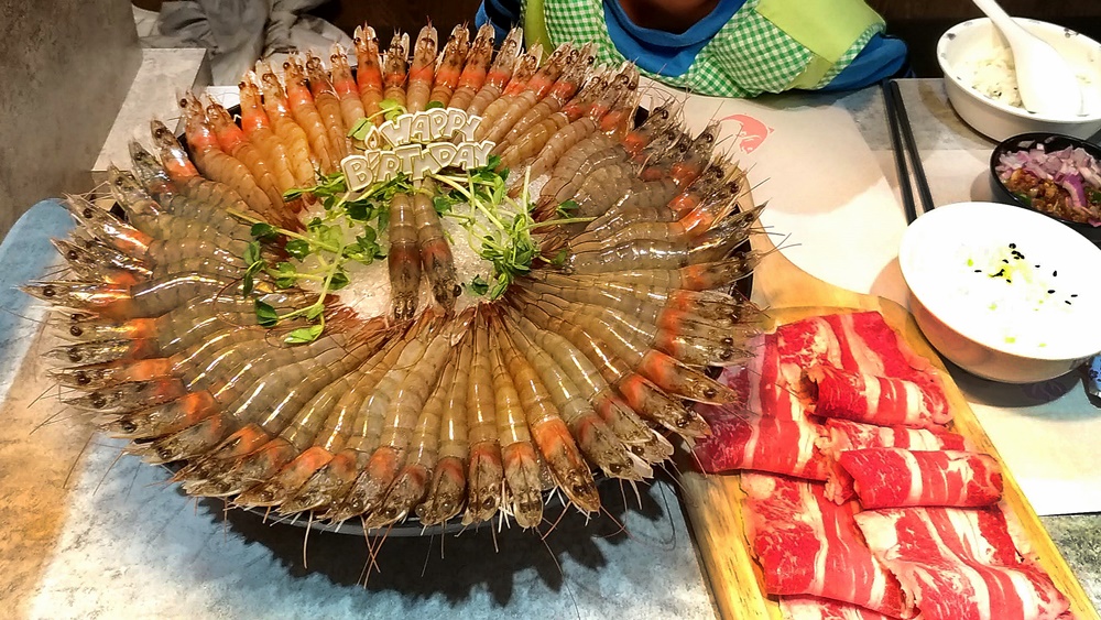 【台北中山】天棧鍋物┃幾歲生日就送幾隻蝦的超狂優惠火鍋餐廳┃