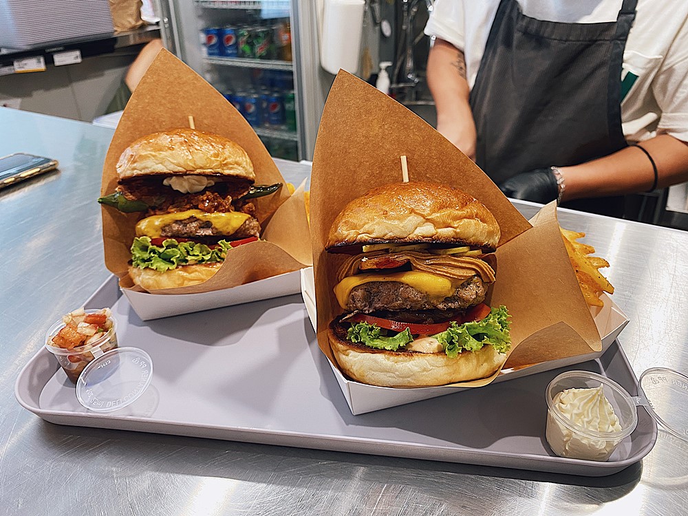 【花蓮壽豐】：HANG OUT burger┃慶降漢堡餐車開店中！近東華大學的花蓮最強美式漢堡┃