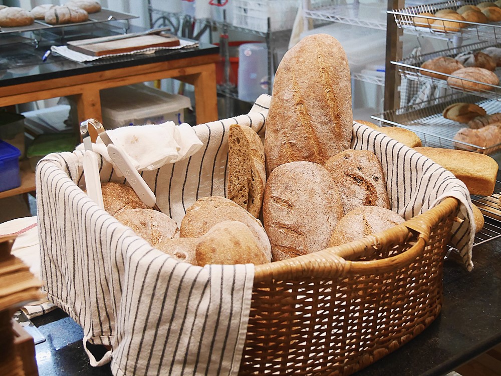 【花蓮市區】慢 野生酵母麵包坊┃每天都是新的挑戰！綠色餐飲指南入選的手工酸種風味麵包┃