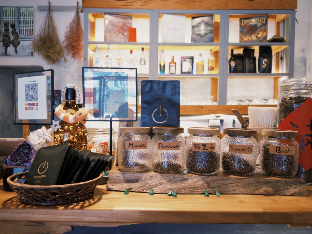 【花蓮市區】take a bread┃飲控也能自組健康組合，大份量歐式麵包早午餐盤┃