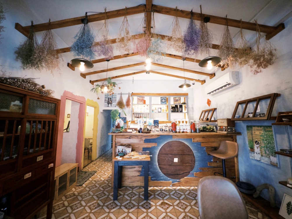 【花蓮市區】take a bread┃飲控也能自組健康組合，大份量歐式麵包早午餐盤┃