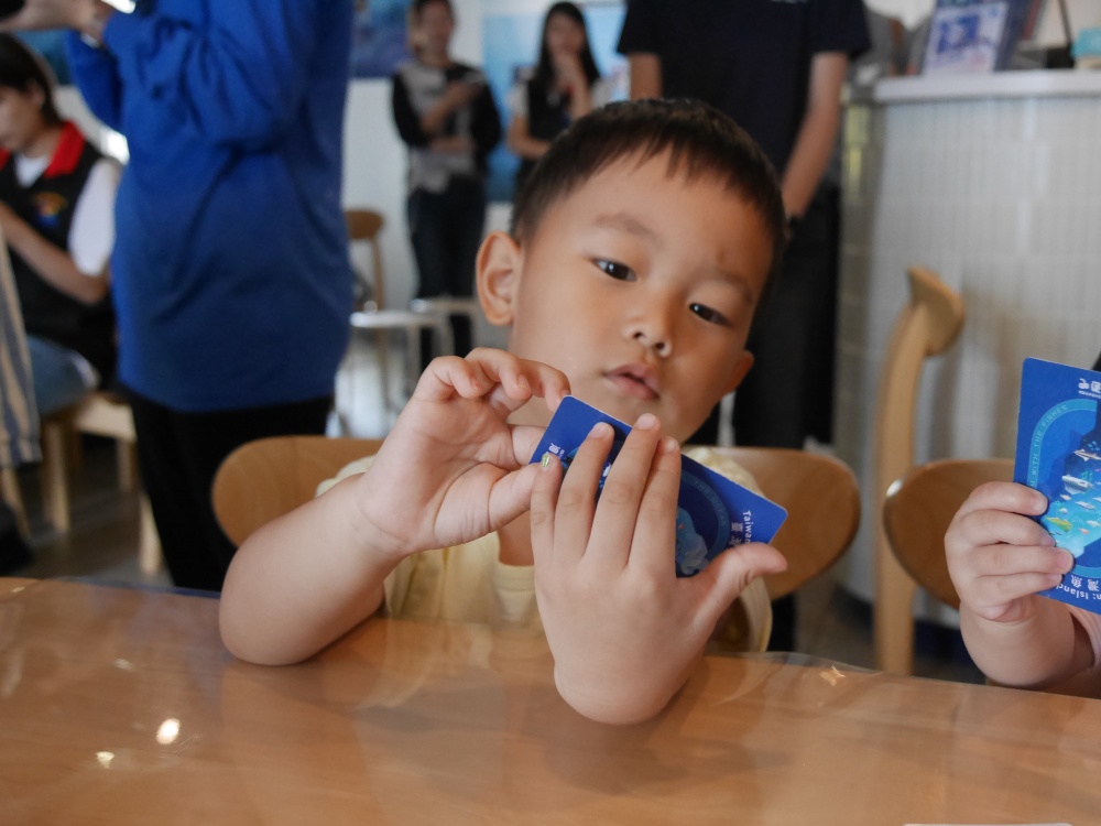 【花蓮遊記】洄遊吧食魚體驗館┃當季洄游魚見面會,半日親子摸魚行程推薦┃ 【花蓮遊記】洄遊吧食魚體驗館┃當季洄游魚見面會,半日親子摸魚行程推薦┃