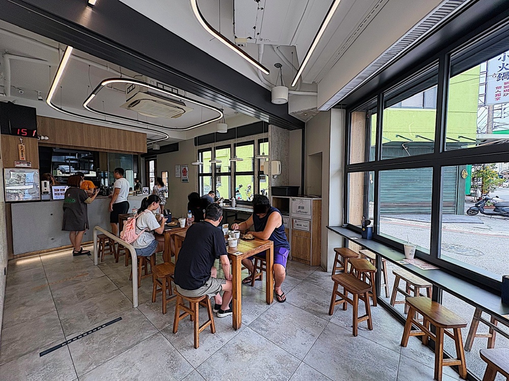 【花蓮市區】錢記早餐┃就是要這樣吃,半熟蛋、綜合麵和辣菜圃的黃金組合┃ 【花蓮市區】錢記早餐┃就是要這樣吃,半熟蛋、綜合麵和辣菜圃的黃金組合┃