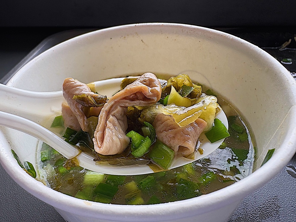 【花蓮市區】錢記早餐┃就是要這樣吃,半熟蛋、綜合麵和辣菜圃的黃金組合┃ 【花蓮市區】錢記早餐┃就是要這樣吃,半熟蛋、綜合麵和辣菜圃的黃金組合┃