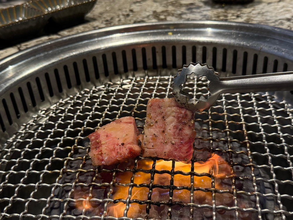 【花蓮新城】海.燒肉┃隱身巷弄內的質感燒肉,七星潭海岸旁的A5和牛極致饗宴┃ 【花蓮新城】海.燒肉┃隱身巷弄內的質感燒肉,七星潭海岸旁的A5和牛極致饗宴┃